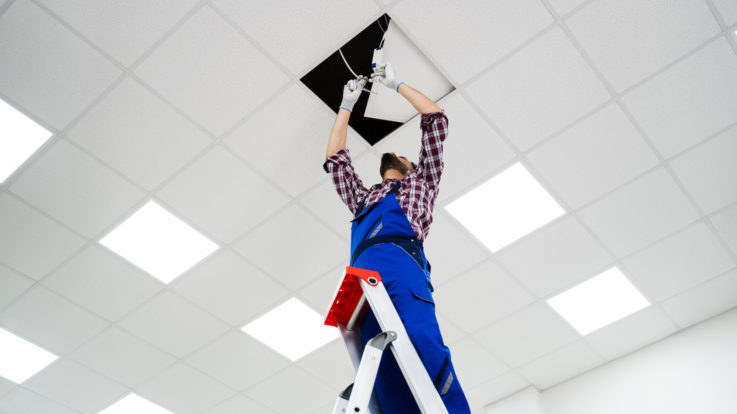 5 Signs that Say Your Office Space Needs Electrical Maintenance 